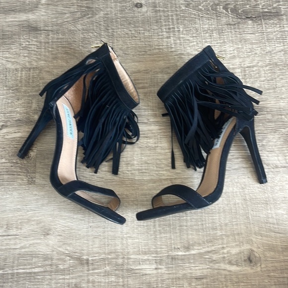 Steve Madden Staarz suede fringe strap heels - Picture 3 of 7